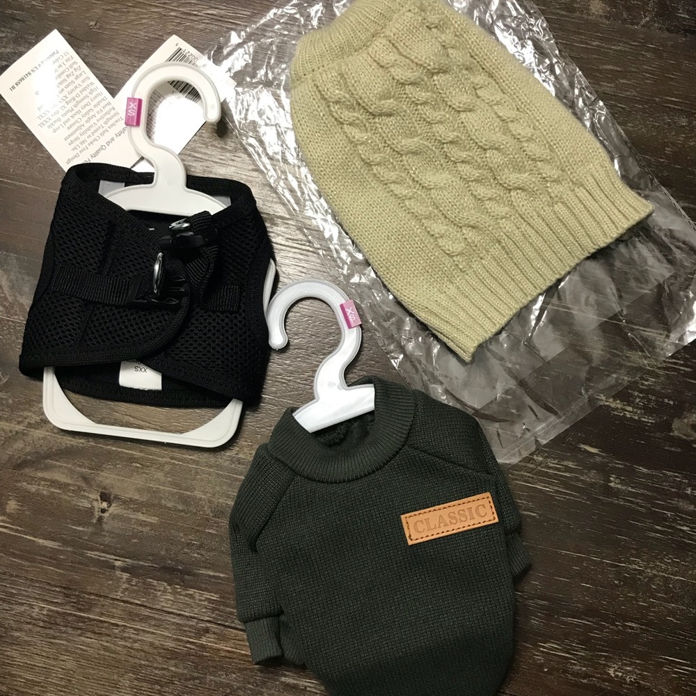 Doggy extra small harness, sweater and shirt